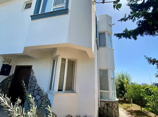 5 Rooms Summer Villa Kundu Antalya 10Min To Sea with Pool