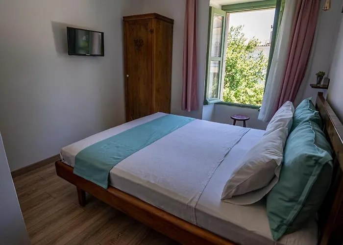 Ayisigi Hotel Ayvalik