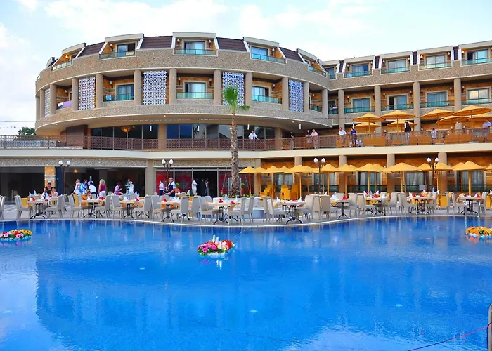 Kemer hotels near Folklorik Yoruk Parki