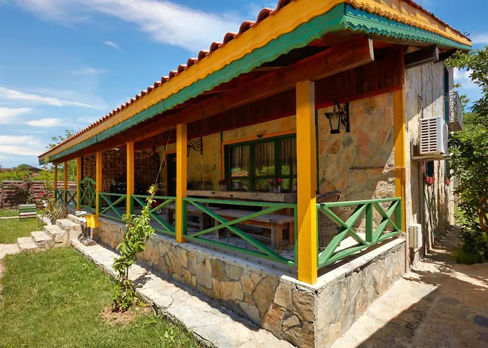 Dachas Cove Hotel Agva 