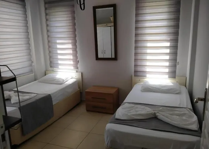 Erol Green Apart Side Apartment