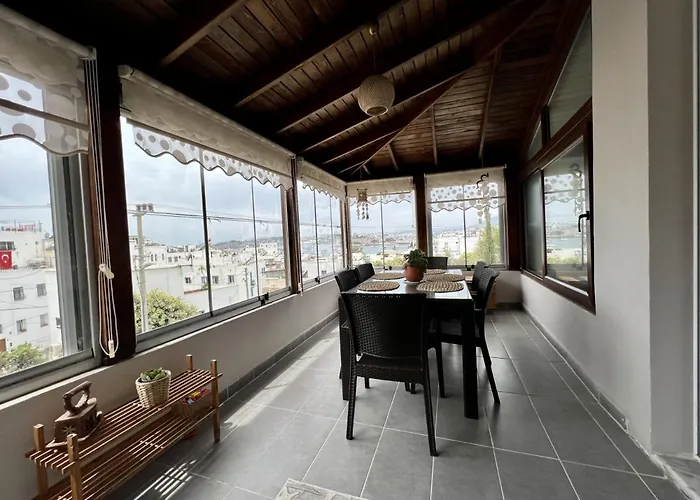 Pet friendly Refreshing House Close To The Beach With A Sea View And Balcony In Bodrum