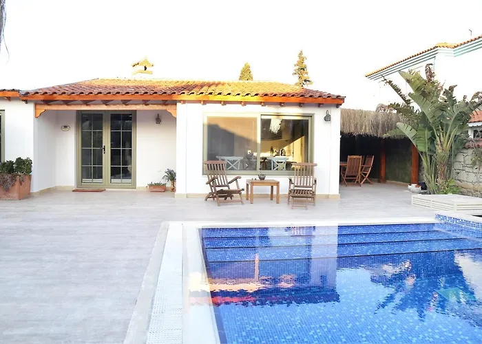 Alacati Gubiba Evleri With Golf Course