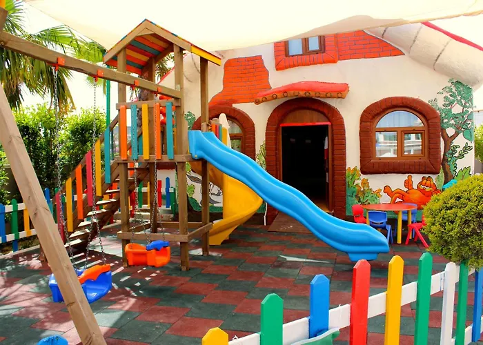 Luna Blanca Resort & Spa Side