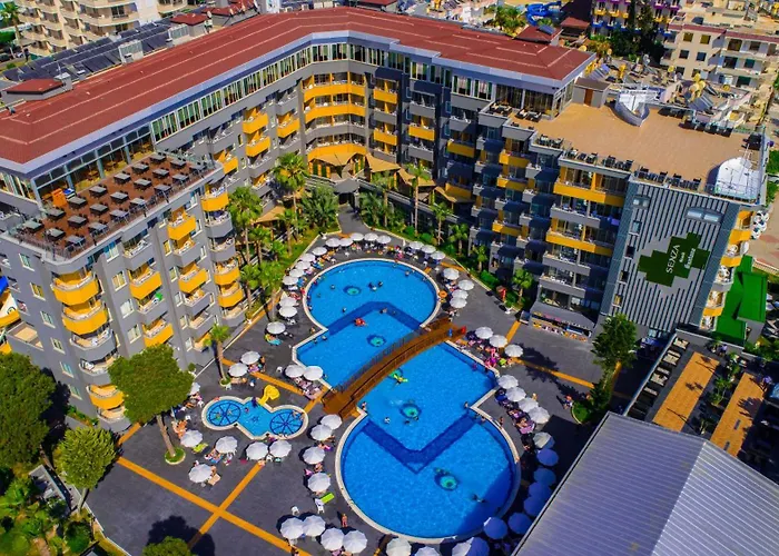 Pet friendly Senza Grand Santana Hotel Mahmutlar