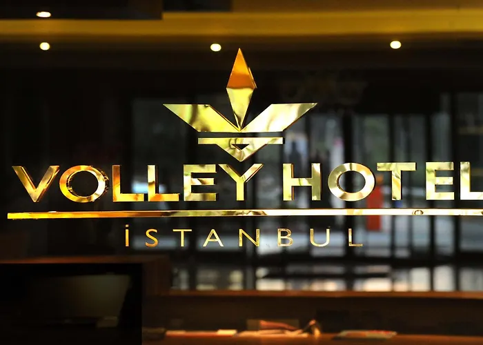 Istanbul hotels near Column of Constantine