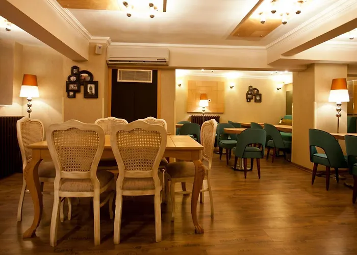 Collage Pera Hotel Istanbul
