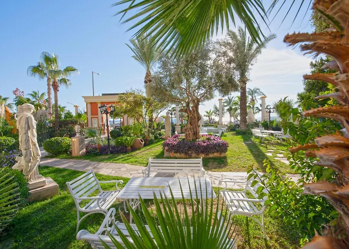 Alanya hotels near Alanya LimanI