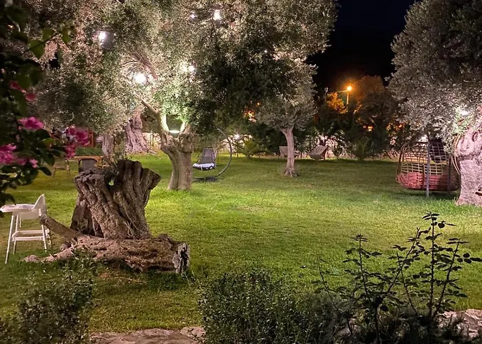 Suzi'Nin Bahcesi Bungalov Evler Datca