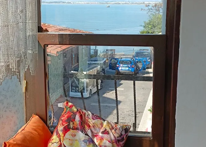 Beach House Apartment Side