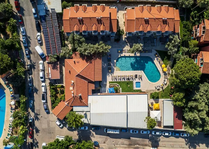 Oludeniz hotels near Lunapark