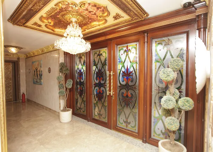 Istanbul hotels near Galata Koprusu