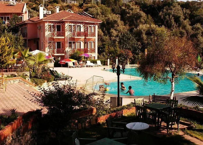 Club Pink Palace Hotel Oludeniz