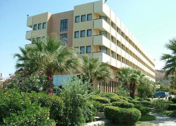 Cesme hotels near Cesme Castle
