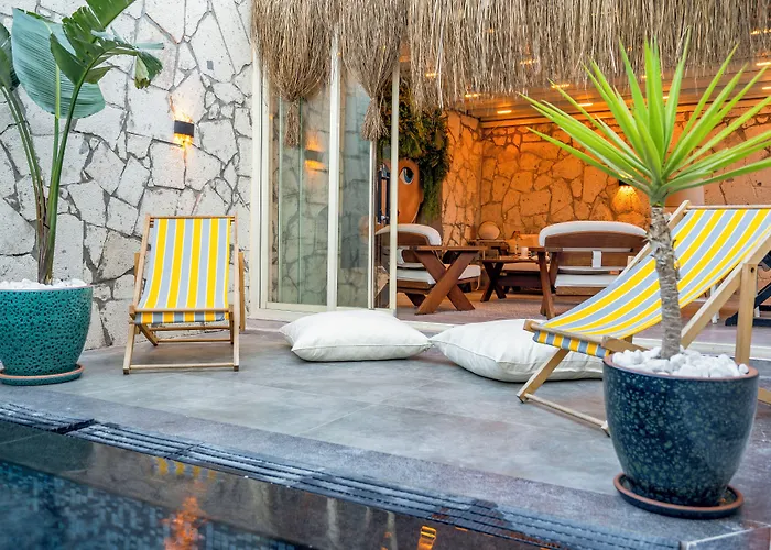Pet friendly Lulu Inn Cesme