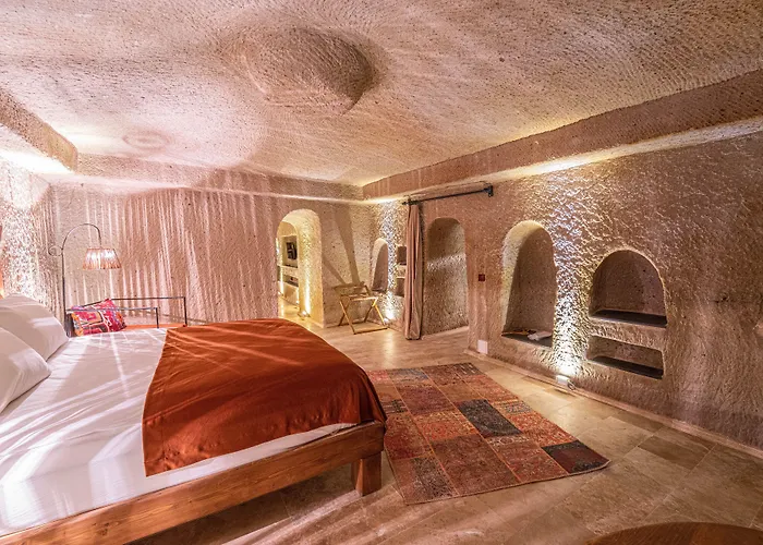 Uchisar Hotels