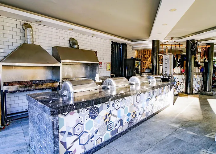 Pet friendly Istanbul Beach Hotel Kemer