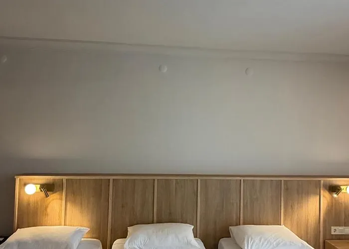 Cesme hotels near Merkez Haci Memis Aga Cami