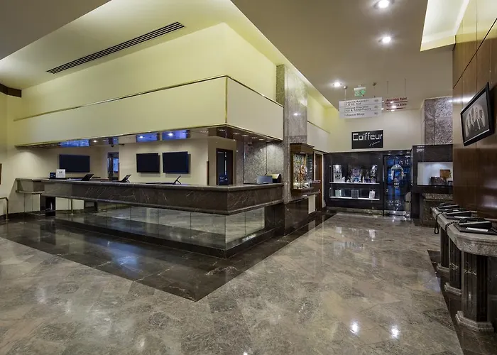 Izmir hotels near Ataturk Evi