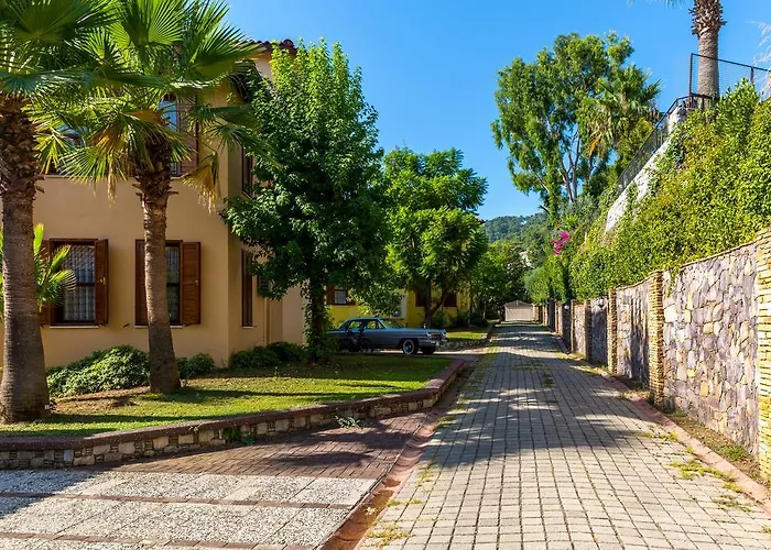 Marmaris Holiday Villas with Pool