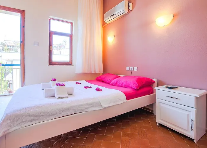 Kas hotels near Hidayet koyu