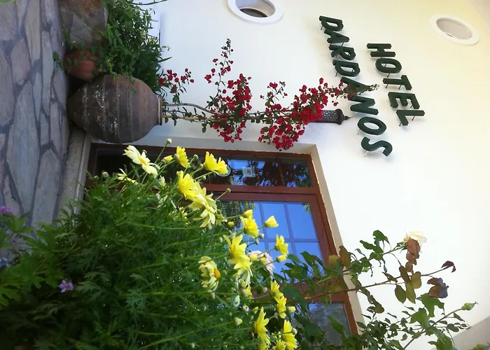 Gelemis Hotels