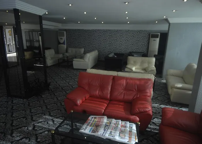 Adana hotels near Inonu Park
