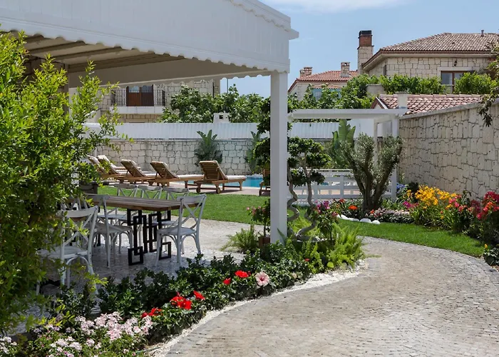 Pet friendly Kokopelli Alacati