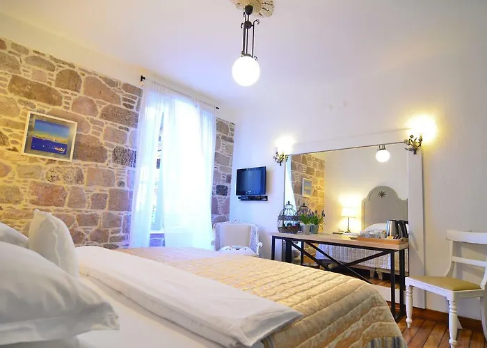 Pet friendly Cunda Lena Otel Ayvalik